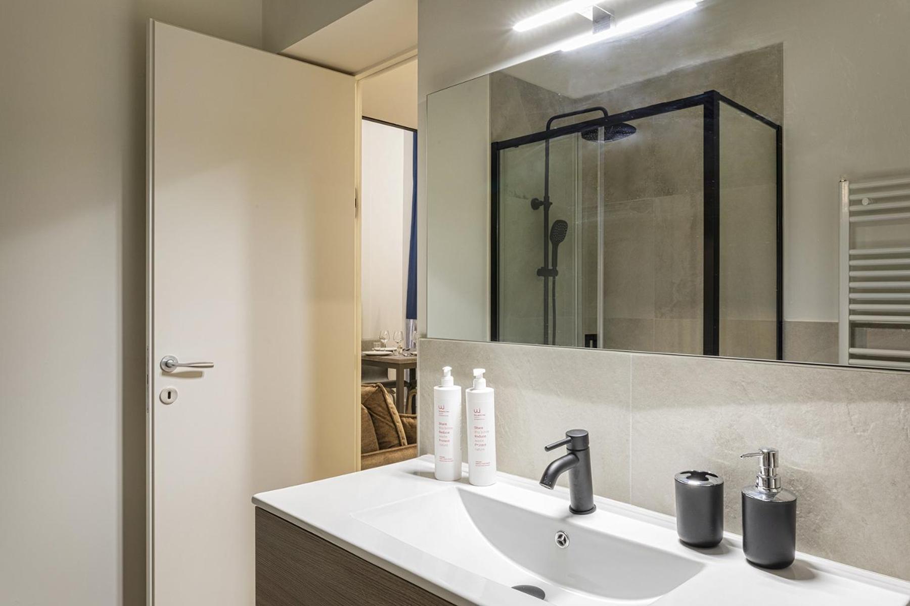 Apartment Zecca Contemporary Loft By Wonderful Italy *